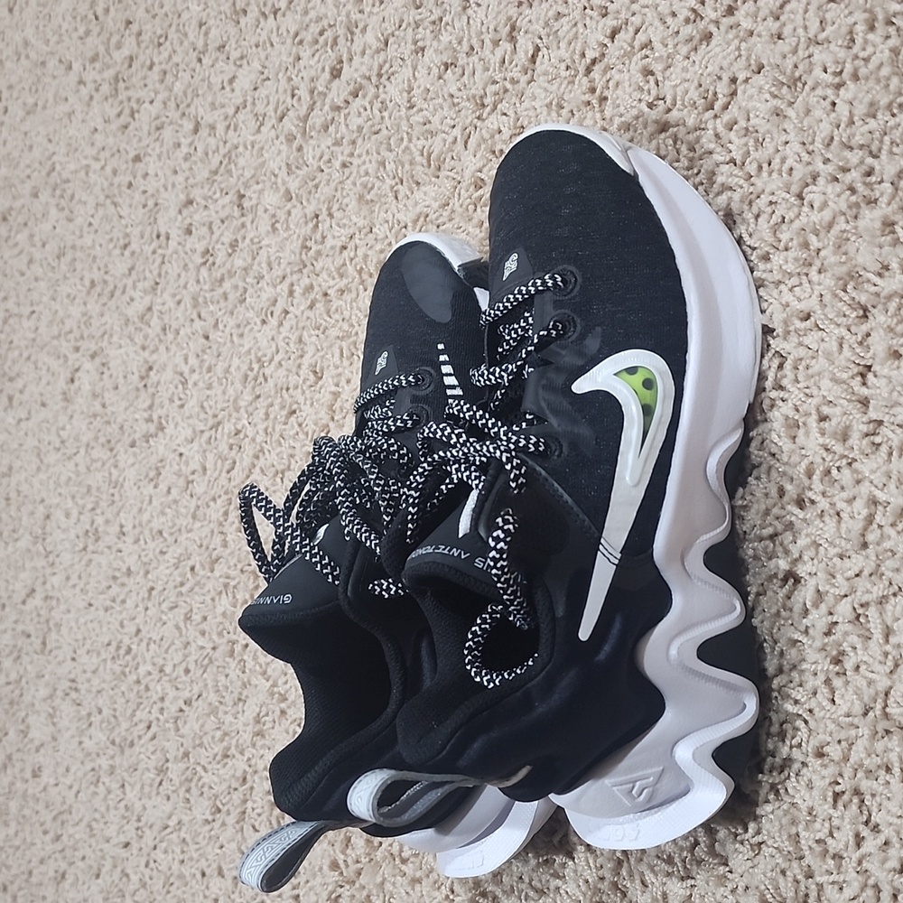 Nike Boy's Black and White Athletic Sneakers - Picture 2 of 6